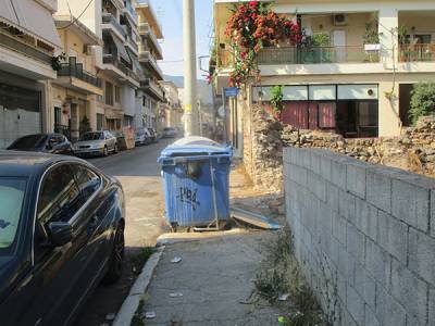 Φαρών: Οδός δύο ταχυτήτων