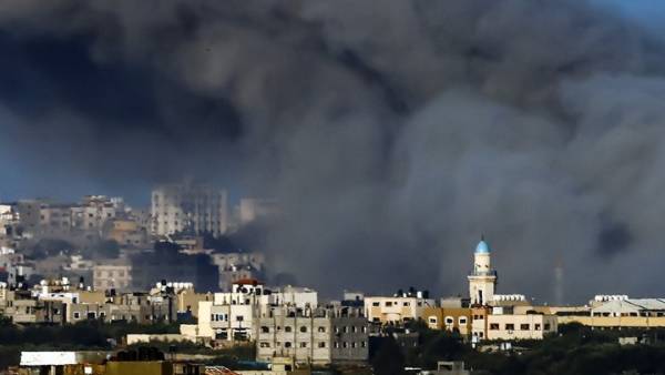 Συνεχίζονται οι διαπραγματεύσεις για ανακωχή στη Γάζα