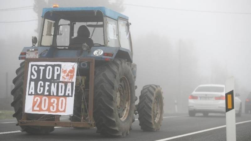 Οι Πολωνοί αγρότες θα εντείνουν τις κινητοποιήσεις τους κλείνοντας εντελώς τα συνοριακά περάσματα με την Ουκρανία
