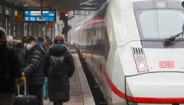 Γερμανία: Αύξηση 555 ευρώ τον μήνα και εφάπαξ 3.000 ευρώ για τον πληθωρισμό απαιτούν οι οδηγοί τρένων