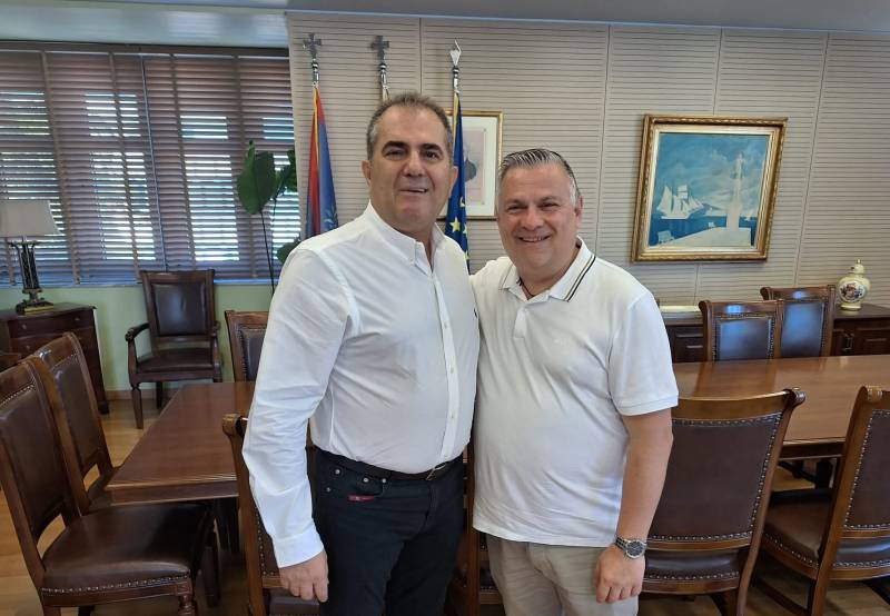Εθιμοτυπική επίσκεψη στο Δημαρχείο από τον Δήμαρχο του Manningham της Αυστραλίας