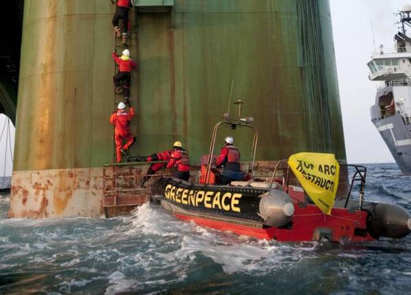 Η Greenpeace κατηγορεί τις μεγάλες ευρωπαϊκές πετρελαϊκές εταιρείες