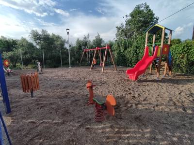 Εγκαινιάστηκε αθλητικό κέντρο και παιδική χαρά στη Μικρομάνη