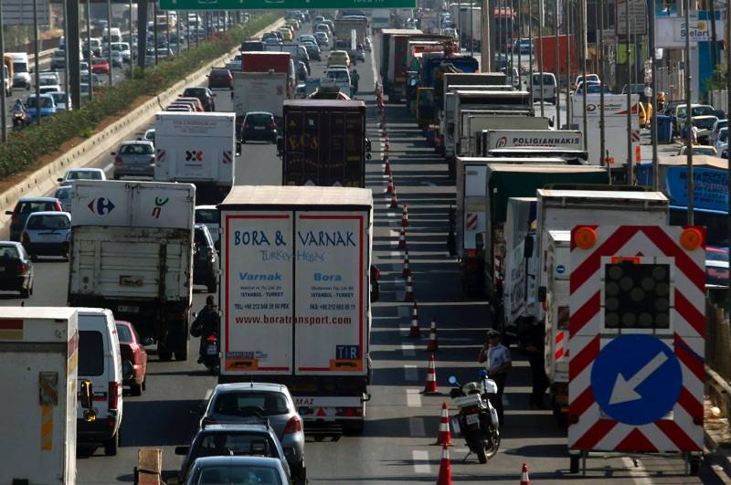 Εθνικές οδοί: Απαγόρευση φορτηγών Παρασκευές και Κυριακές έως 13 Σεπτεμβρίου