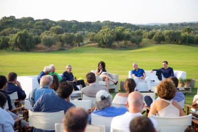 “Δημοκρατία και ταινίες” στην Costa Navarino στο πλαίσιο του &quot;Athens Democracy Forum&quot; των New York Times