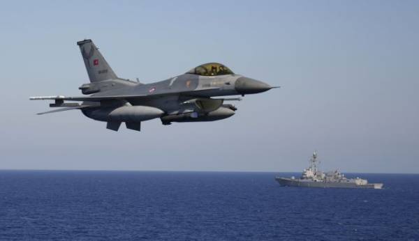 ΗΠΑ: &quot;Πράσινο φως&quot; από Μπάιντεν για μεταφορά μαχητικών F-16 στην Τουρκία