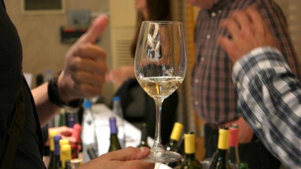 Ακυρώθηκε από το ΣτΕ ο Ειδικός Φόρος Κατανάλωσης στο κρασί