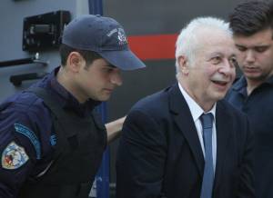 Υπόθεση Τσοχατζόπουλου: Αποφυλακίζεται με όρους ο επιχειρηματίας Γιώργος Σαχπατζίδης