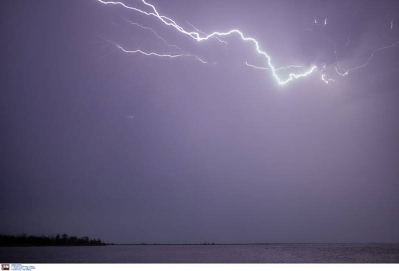 Κακοκαιρία: «Kαμπανάκι» για έντονες καταιγίδες μέχρι το Σάββατο