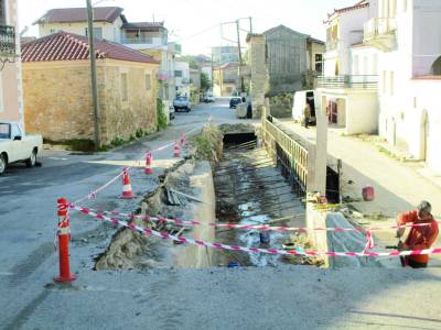 Εργα στο ρέμα Αγίων Θεοδώρων στη Θουρία 