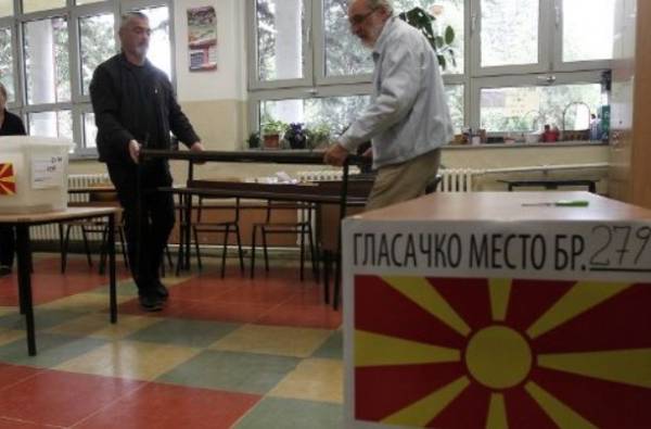 Δημοψήφισμα στην ΠΓΔΜ: Στις κάλπες για τη συμφωνία των Πρεσπών