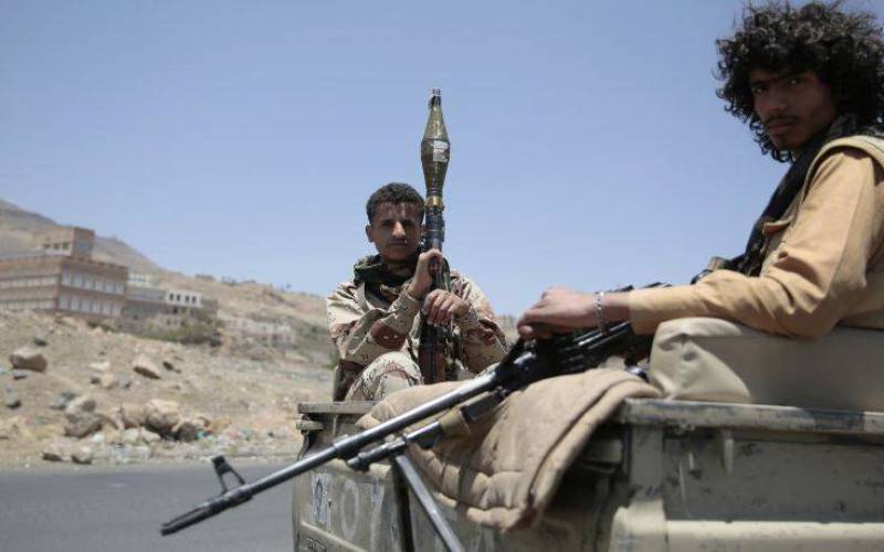 Τα Εμιράτα «παγώνουν» την επιχείρηση στη Χοντέιντα της Υεμένης