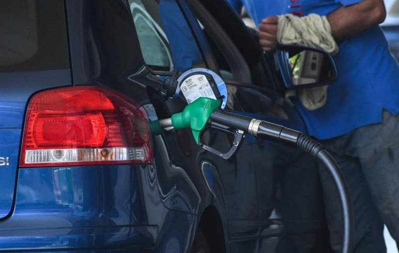 Κλιματικός νόμος: Τέλος στα αυτοκίνητα βενζίνης και πετρελαίου από το 2030