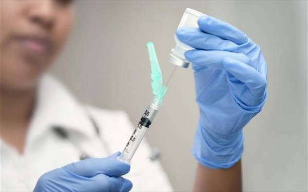 ΕΟΔΥ: Tο αντιγριπικό εμβόλιο μειώνει σημαντικά τον κίνδυνο από τη γρίπη
