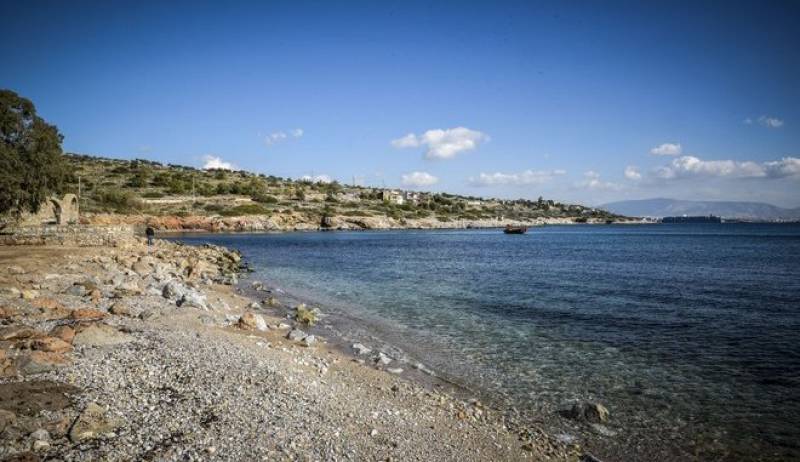 Ναυάγιο "Αγία Ζώνη ΙΙ": Καθαρές για κολύμβηση όλες οι ακτές του Σαρωνικού