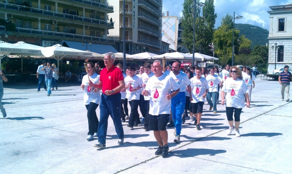 Λαμπαδηδρομία της Πανελλήνιας Ομοσπονδίας Εθελοντών Αιμοδοτών στην Τρίπολη