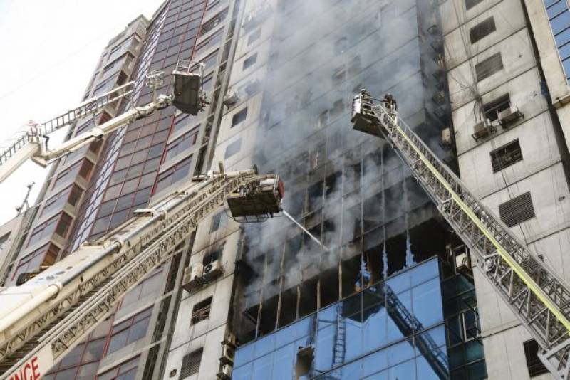 Μπαγκλαντές: Στους 17 οι νεκροί από τη μεγάλη φωτιά σε πολυώροφο κτίριο (Βίντεο)