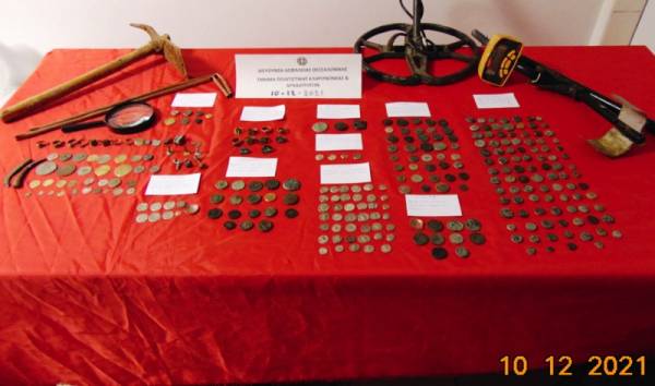 Δυο άντρες συνελήφθησαν για αρχαιοκαπηλεία - Κατείχαν 292 αρχαία αντικείμενα