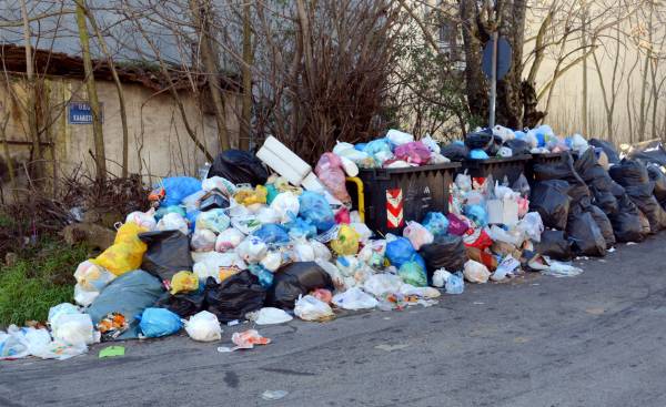 Το σχέδιο Τσιρώνη για τα σκουπίδια επιλέγουν οι δήμαρχοι της Πελοποννήσου