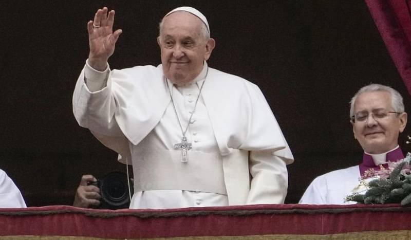 Έκκληση για ειρήνη στη Μέση Ανατολή έκανε στο χριστουγεννιάτικο μήνυμά του ο Πάπας Φραγκίσκος