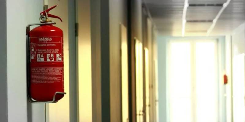 1,8 εκ. ευρώ ψάχνει ο Δήμος Καλαμάτας για να κάνει όσα πρέπει... Σχολεία χωρίς πυροπροστασία!