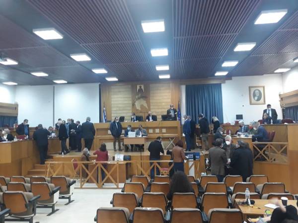 Δημοτικό Συμβούλιο Καλαμάτας: Ξανά πρόεδρος ο Πολίτης - Ανεξαρτητοποιήθηκε ο Καραγιάννης