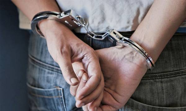Πειραιάς: Συνελήφθη 42χρονος με 19.000 φωτογραφίες παιδικής πορνογραφίας στο κινητό του