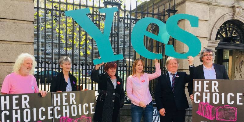 Ιρλανδία: Το «ναι» στο δημοψήφισμα, μία αποδοκιμασία για την καθολική εκκλησία, ένας καταλύτης για το Μπέλφαστ