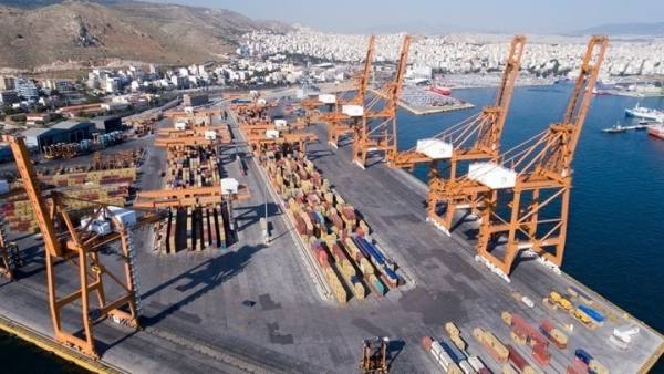 Cosco: 24ωρη απεργία στον Σταθμό Εμπορευματοκιβωτίων Πειραιά (βίντεο)