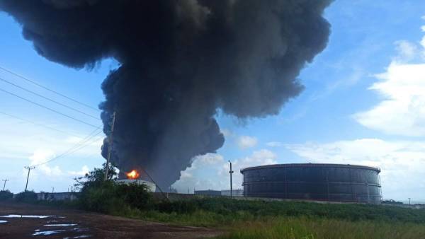 Κούβα: Μεγάλη πυρκαγιά σε πετρελαϊκές εγκαταστάσεις (βίντεο)