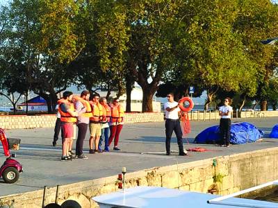 Καλαμάτα: Εκπαίδευση για διάσωση στη θάλασσα