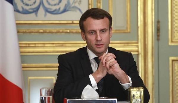 Eπικοινωνία Μακρόν-Μπάιντεν: Ετοιμος για συνεργασία δήλωσε ο Γάλλος πρόεδρος