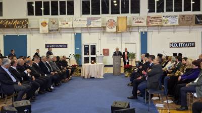 Ορκίστηκε ο Καρβέλας και οι νέοι σύμβουλοι στο Δήμο Πύλου - Νέστορος