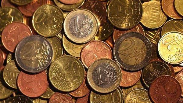 Εκτιμήσεις για δάνεια 25 δισ. ευρώ στα χέρια στρατηγικών κακοπληρωτών