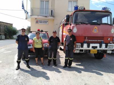 Προσφορά στο Πυροσβεστικό Κλιμάκιο Πεταλιδίου