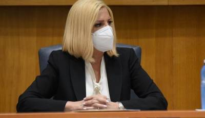 Γεννηματά: Σοβαρές ευθύνες της κυβέρνησης για τη φωτιά στη Βαρυμπόμπη