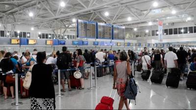 Aυξήθηκε 13% η επιβατική κίνηση στα αεροδρόμια της χώρας το διάστημα Ιανουαρίου-Μαΐου