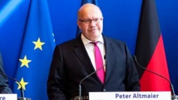 Γερμανία: Υπέρ του «σκληρού» lockdown οι υπουργοί Άλτμάιερ και Ζέεχοφερ