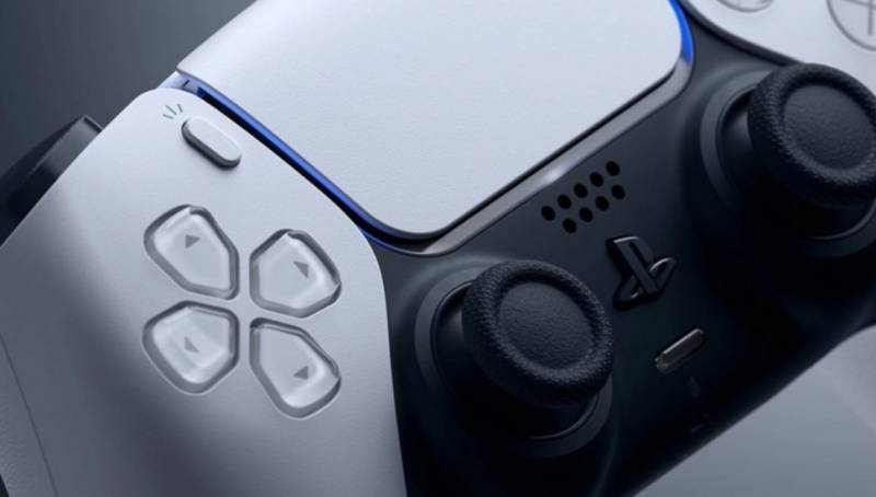 Sony: Στα «σκαριά» χειριστήριο DualSense Pro για το PS5