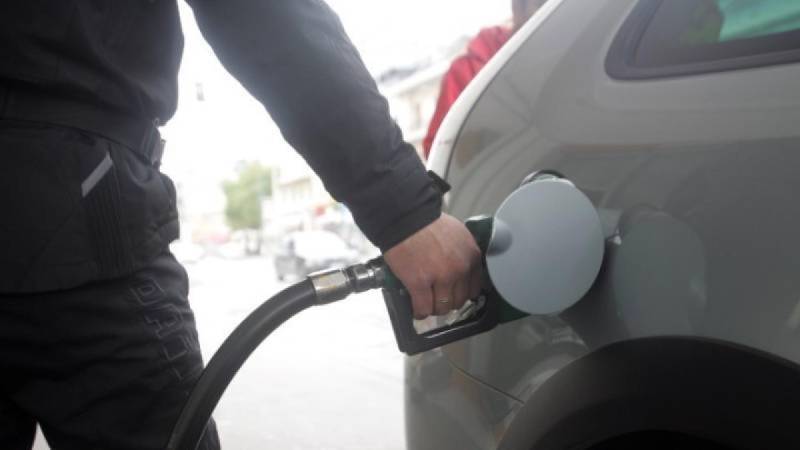 Μέχρι 2,42 η τιμή της βενζίνης στη Μεσσηνία
