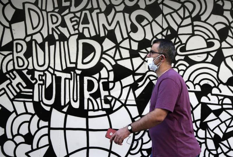 Κορονοϊός: Χαλαρώνουν οι συστάσεις για χρήση μάσκας στις ΗΠΑ εν μέσω υποχώρησης της πανδημίας