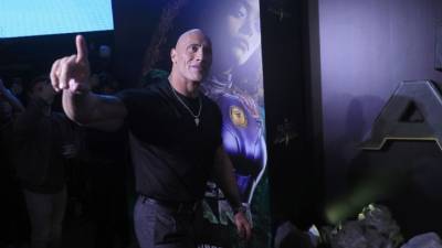 Ντουέιν Τζόνσον: «Καταδικάζω και καταγγέλλω την τρομοκρατία»