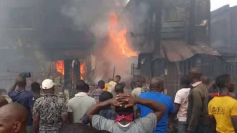 Νιγηρία: 50 νεκροί από επίθεση ενόπλων εναντίον πιστών σε εκκλησία (βίντεο)
