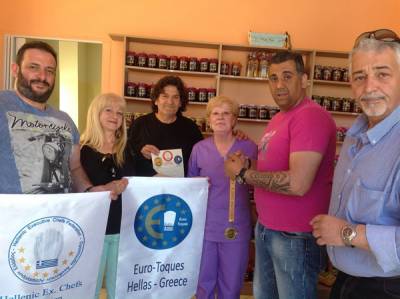 Τίμησαν τις "Γιαννολιχουδιές"