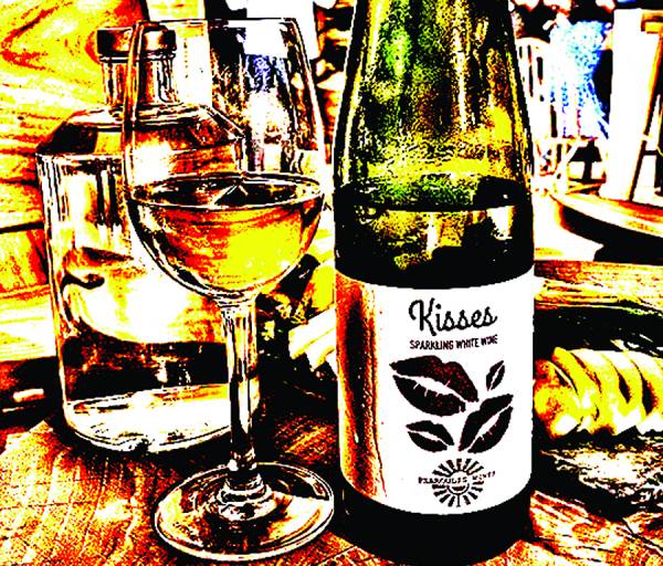 &quot;Kisses” by Psaroulis wines: Ο αφρώδης οίνος της Μεσσηνίας