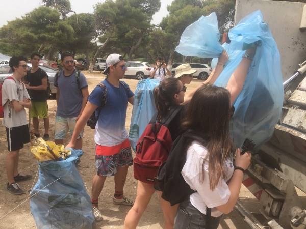 Περισσότεροι από 4.000 οι εθελοντές στις δράσεις καθαρισμού της HELMEPA