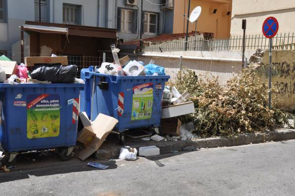 Ιστορίες για κάδους και σκουπίδια...