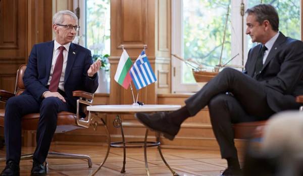 Συνάντηση Μητσοτάκη με τον πρωθυπουργό της Βουλγαρίας: Επιτάχυνση της συνεργασίας σε ενέργεια και μεταφορές