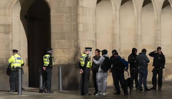 Βρετανία: Οι υπηρεσίες ασφαλείας σε &#039;&#039;συναγερμό&#039;&#039; για τρομοκρατική απειλή