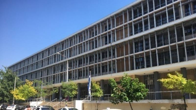Παραπομπή για κακούργημα σε γιατρό που είχε τοποθετήσει γαστρικό δακτύλιο σε 14χρονη